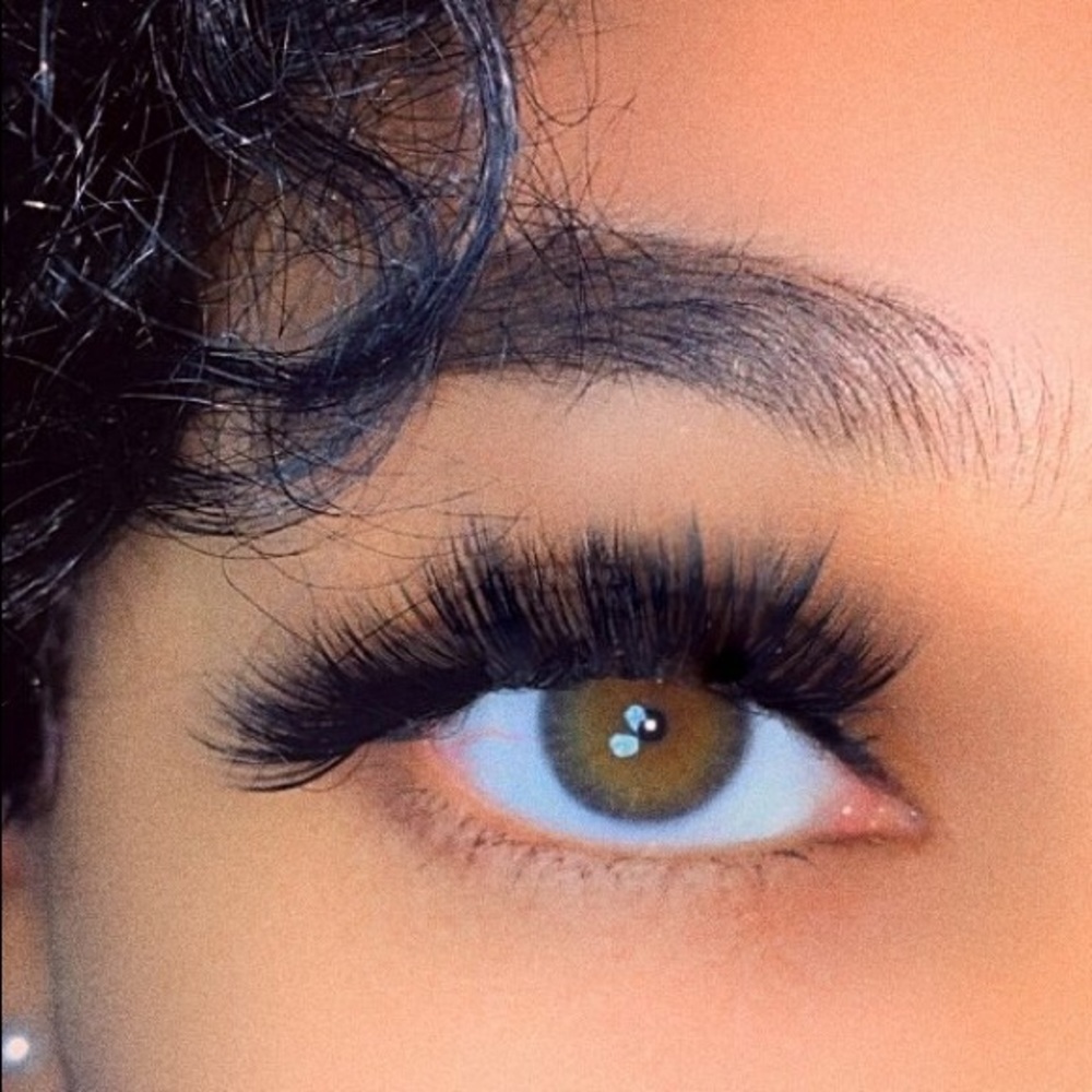 Beautiful Dramatic Lashes